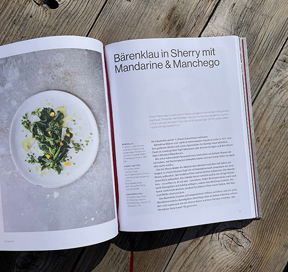 Bärenklau in Sherry mit Mandarine & Manchego