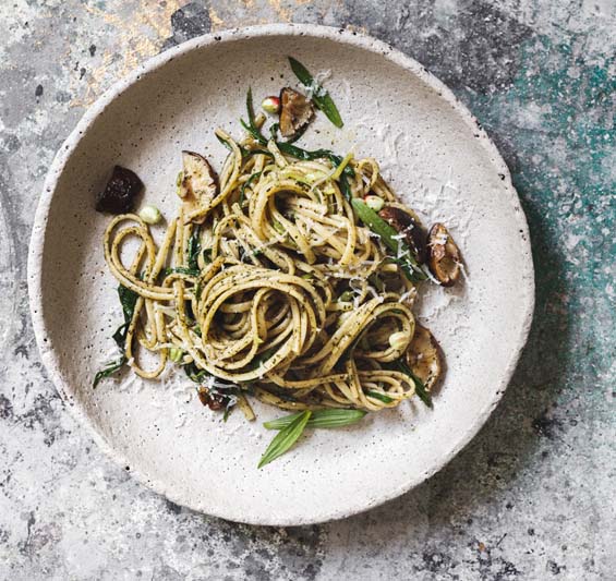 Spitzwegerich-Linguine